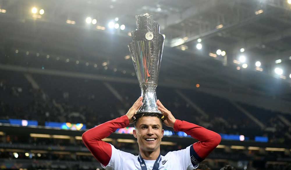 En Güzel Cristiano Ronaldo Frikik Gollerini İzle